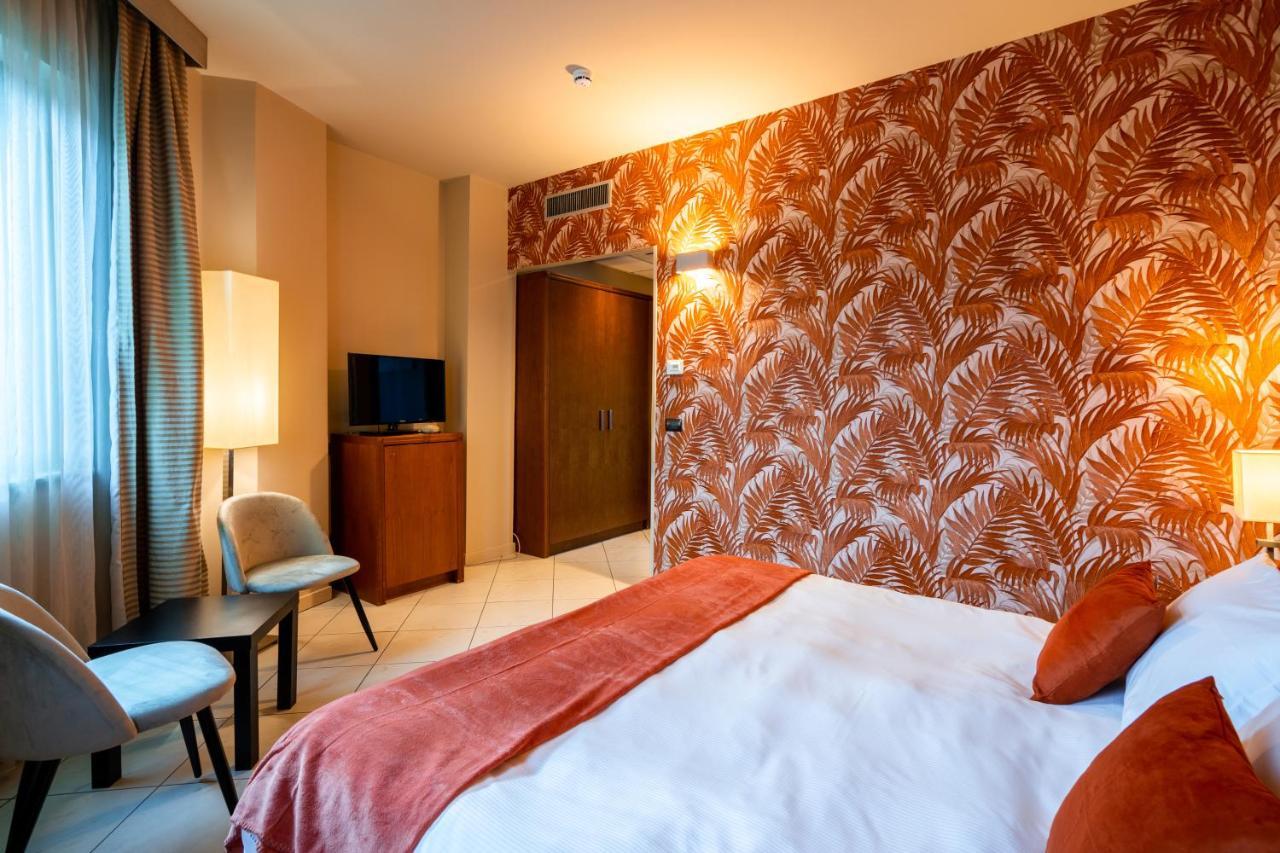 Hotel Parisi Nichelino Eksteriør billede