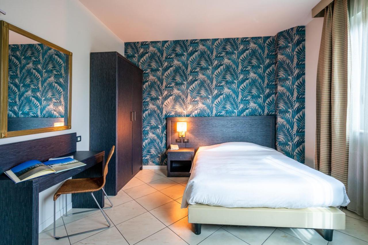 Hotel Parisi Nichelino Eksteriør billede